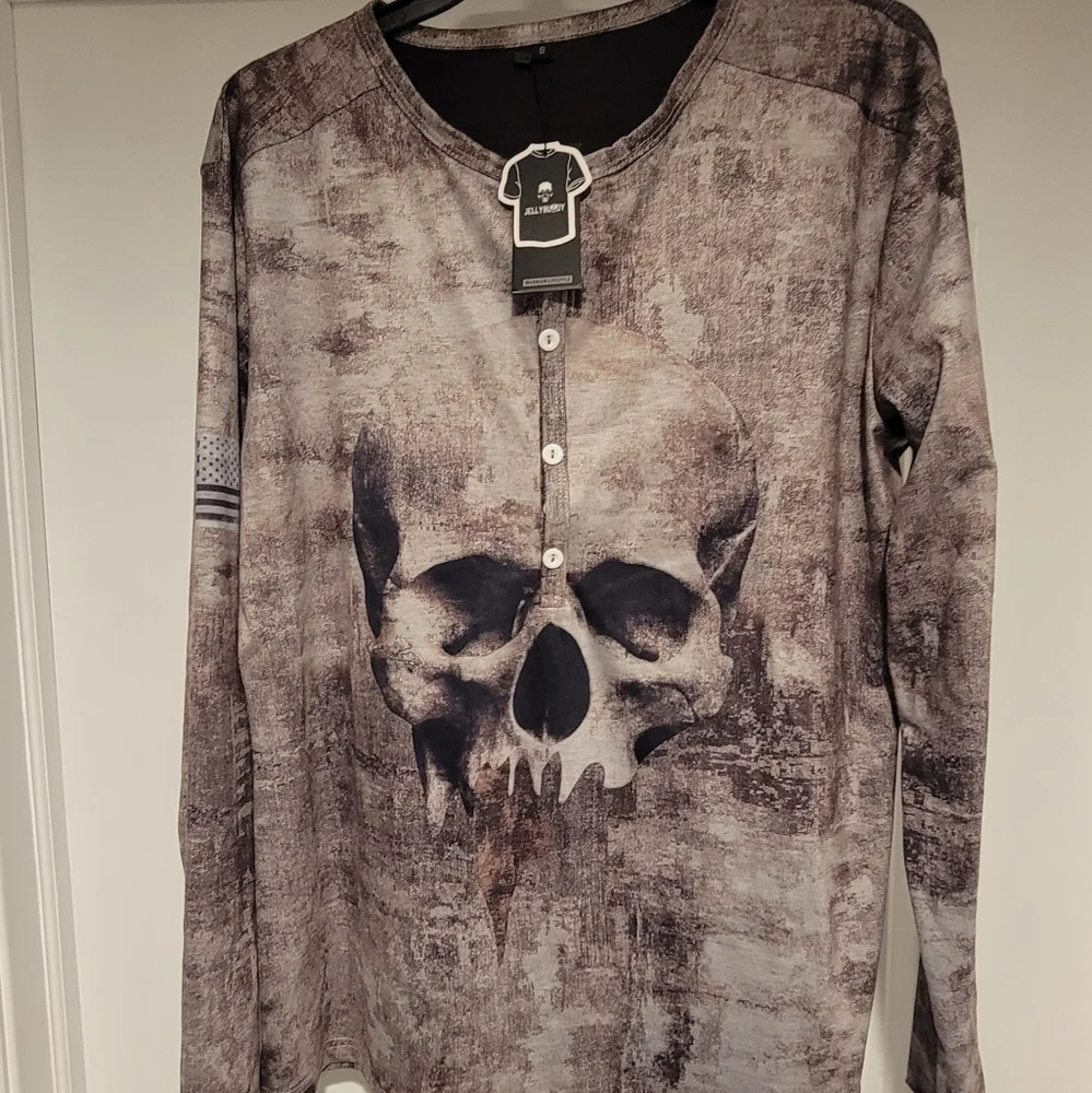Jellybuddy Men's long sleeve skull shirt. New. Small - Picture 2 of 5